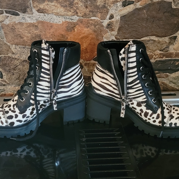 Boots - Picture 2 of 3